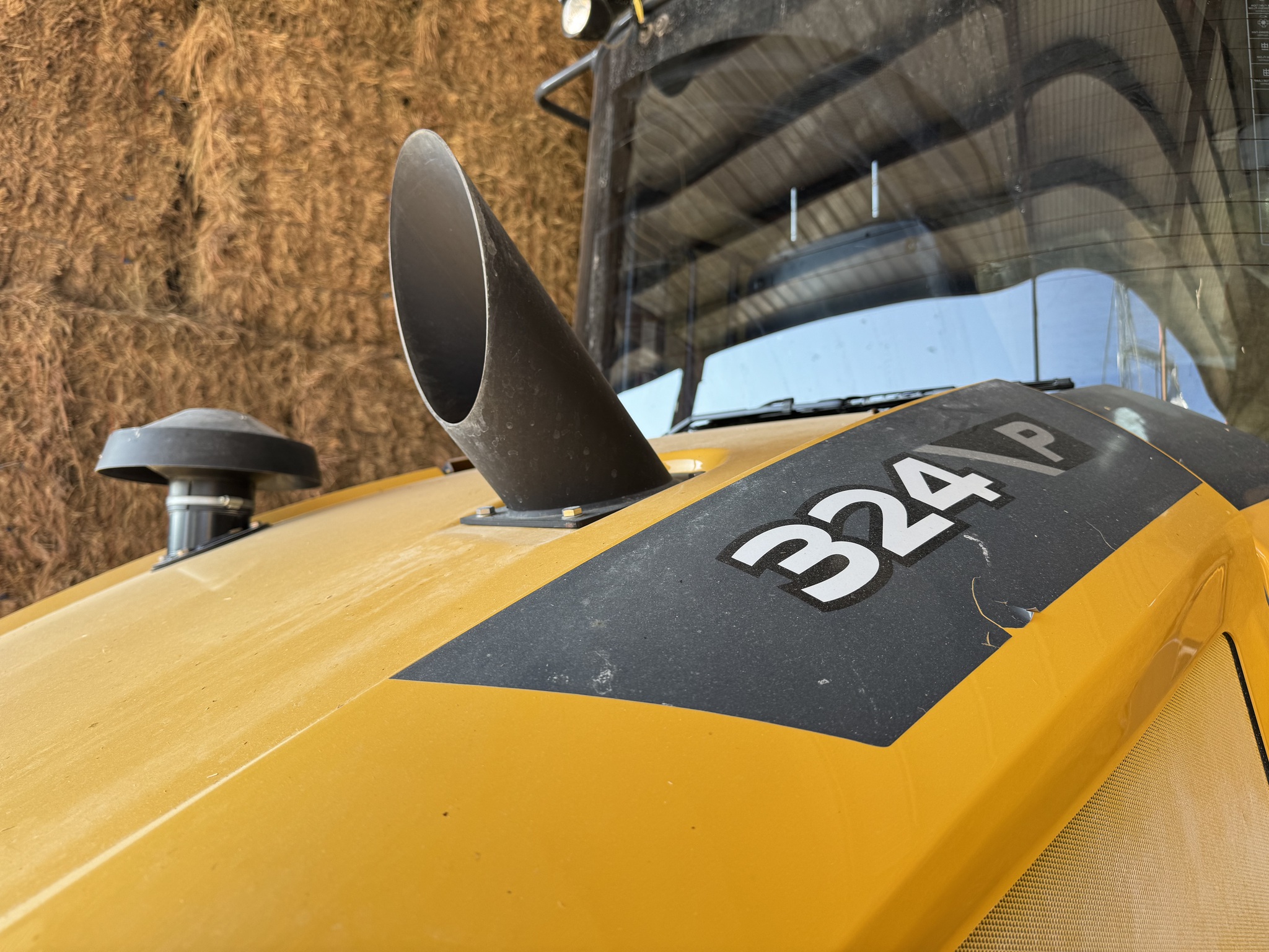  2023 John Deere 324 P at Heritage Tractor in Pittsburg, KS