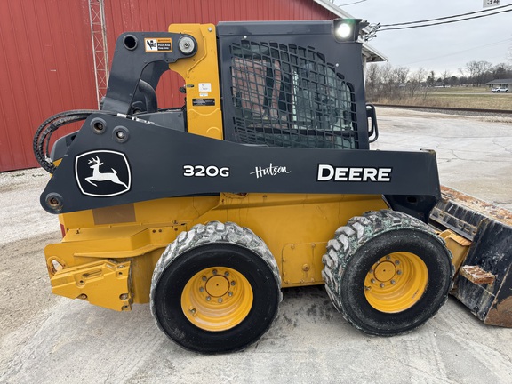 Photo of 2024 John Deere 320G