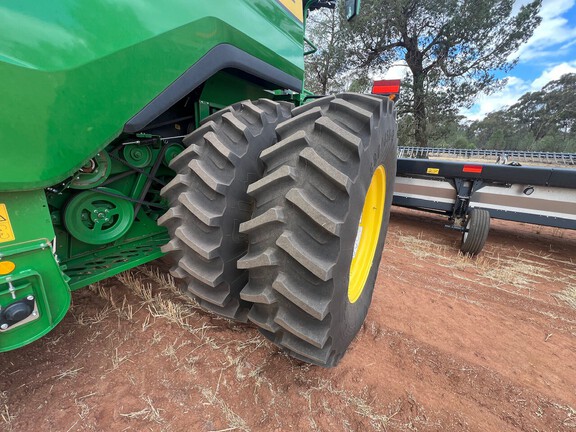 John Deere S7 700 image 24