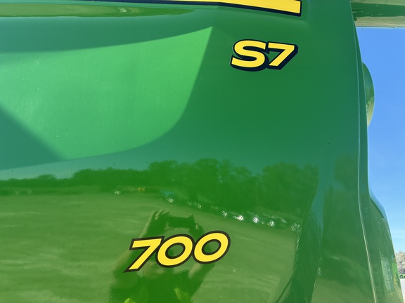 John Deere S7 700 image 7