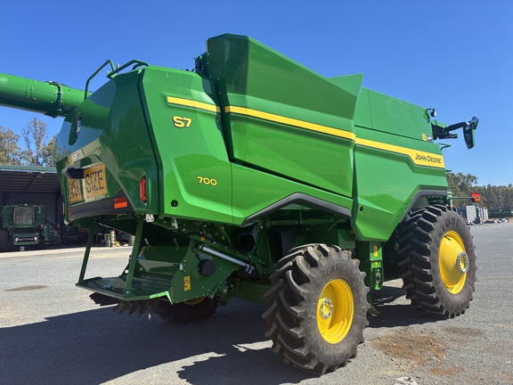 John Deere S7 700 image 8