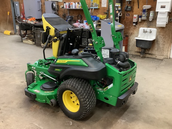 Photo of 2023 John Deere Z930R