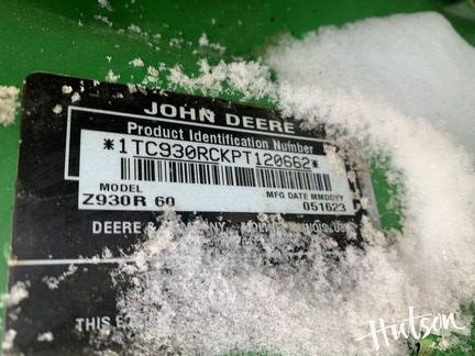 Photo of 2023 John Deere Z930R