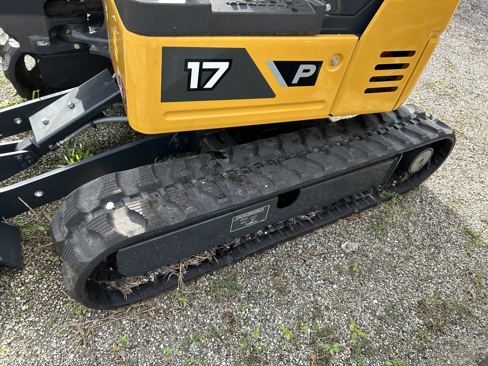 John Deere 17 P Image 6