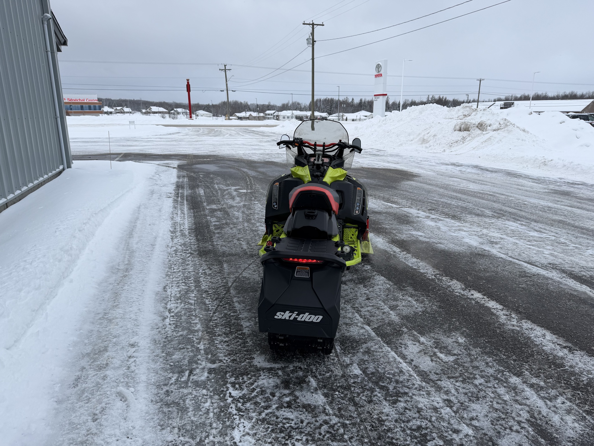 2020 Ski Doo Renegade XRS 900 turbo Image 4