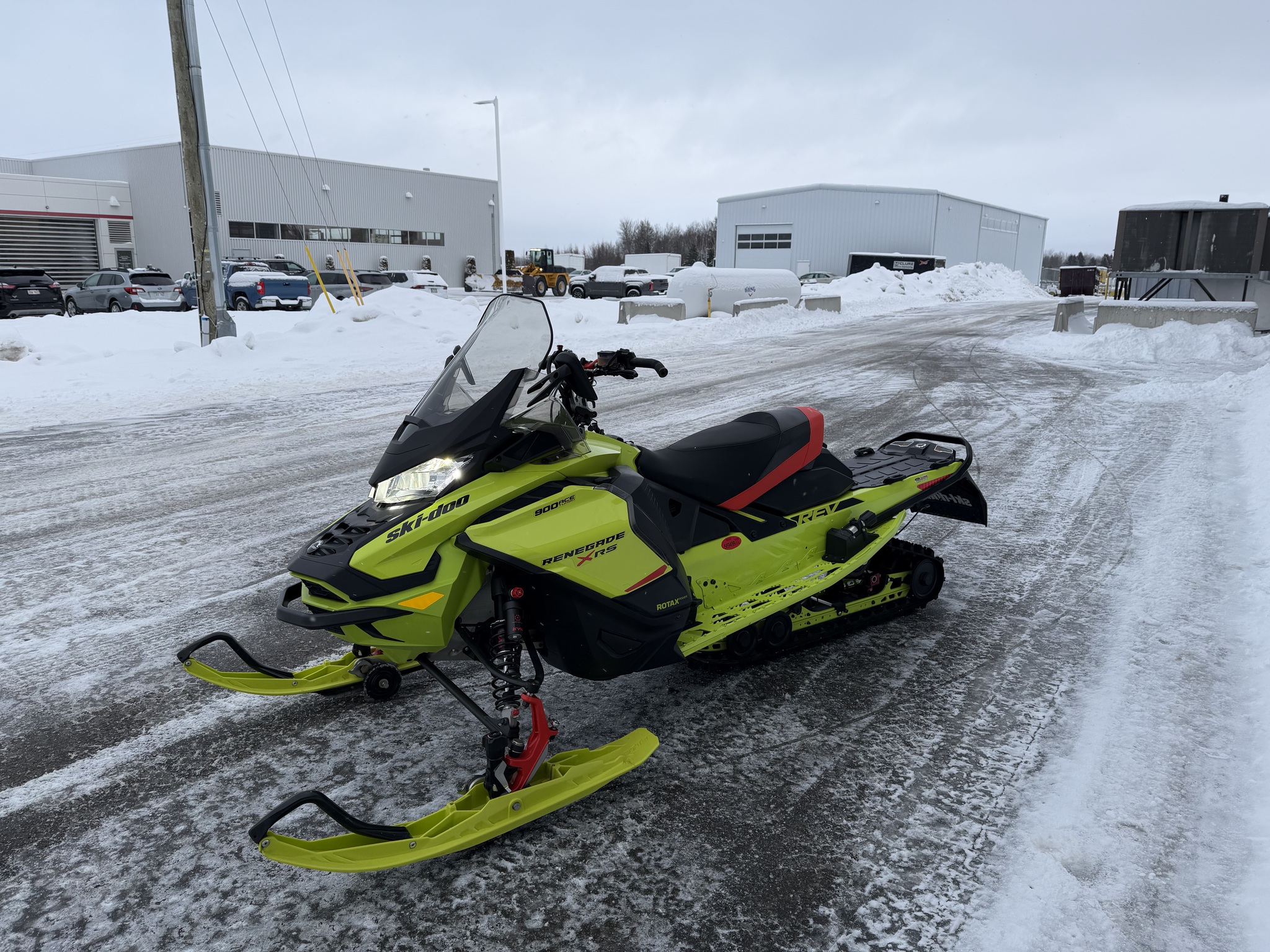 2020 Ski Doo Renegade XRS 900 turbo Image 6