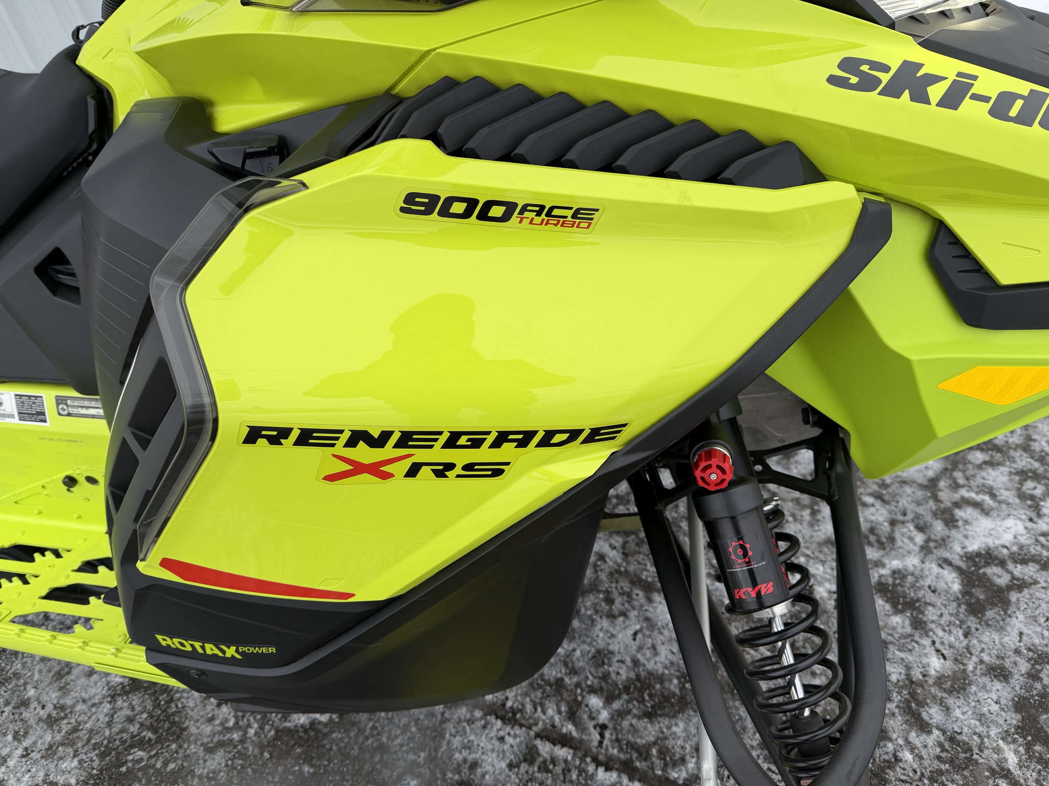 2020 Ski Doo Renegade XRS 900 turbo Image 8