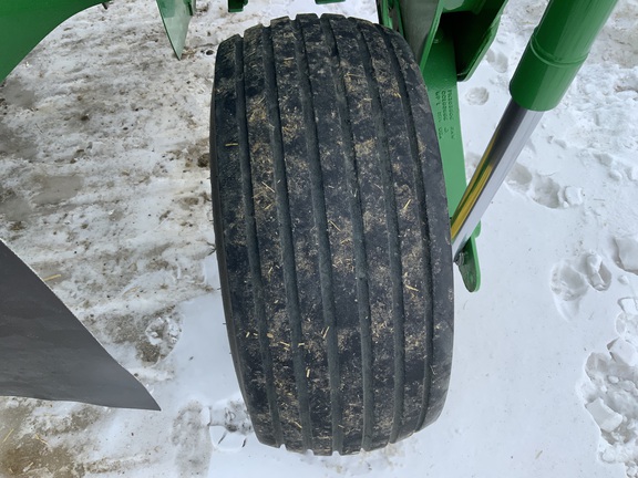 Used 2023 John Deere C400 Mower Conditioners at Horizon Ag & Turf in Edmonton West, AB - Photo7