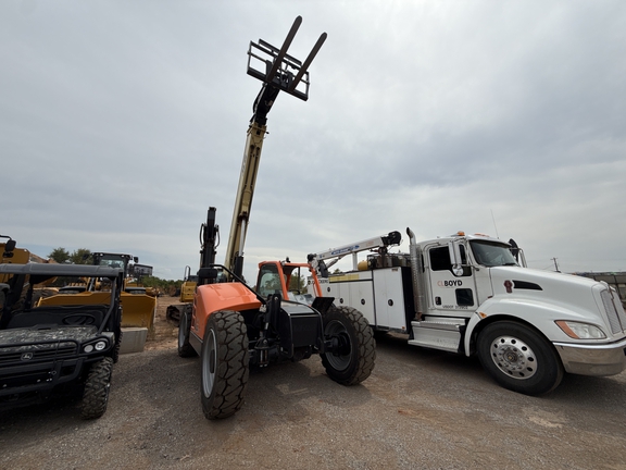 2026 JLG 943
