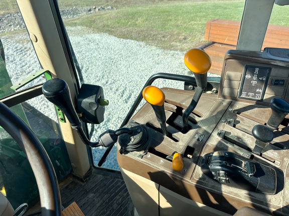 2000 John-Deere 6410