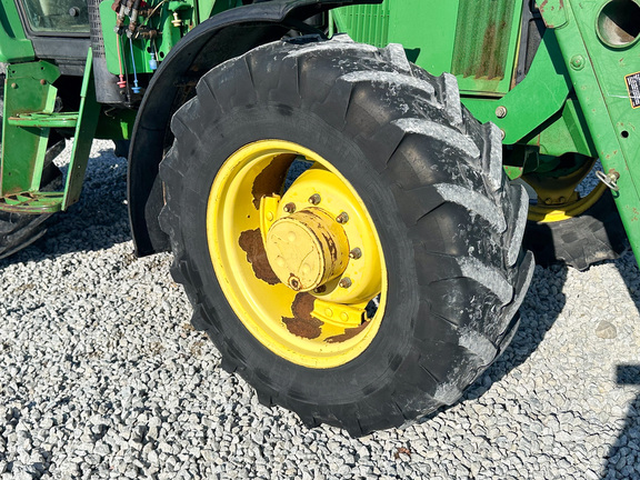 2000 John-Deere 6410