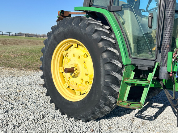 2000 John-Deere 6410