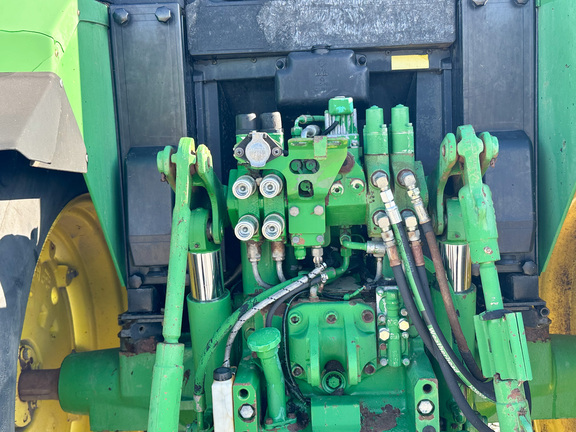 2000 John-Deere 6410