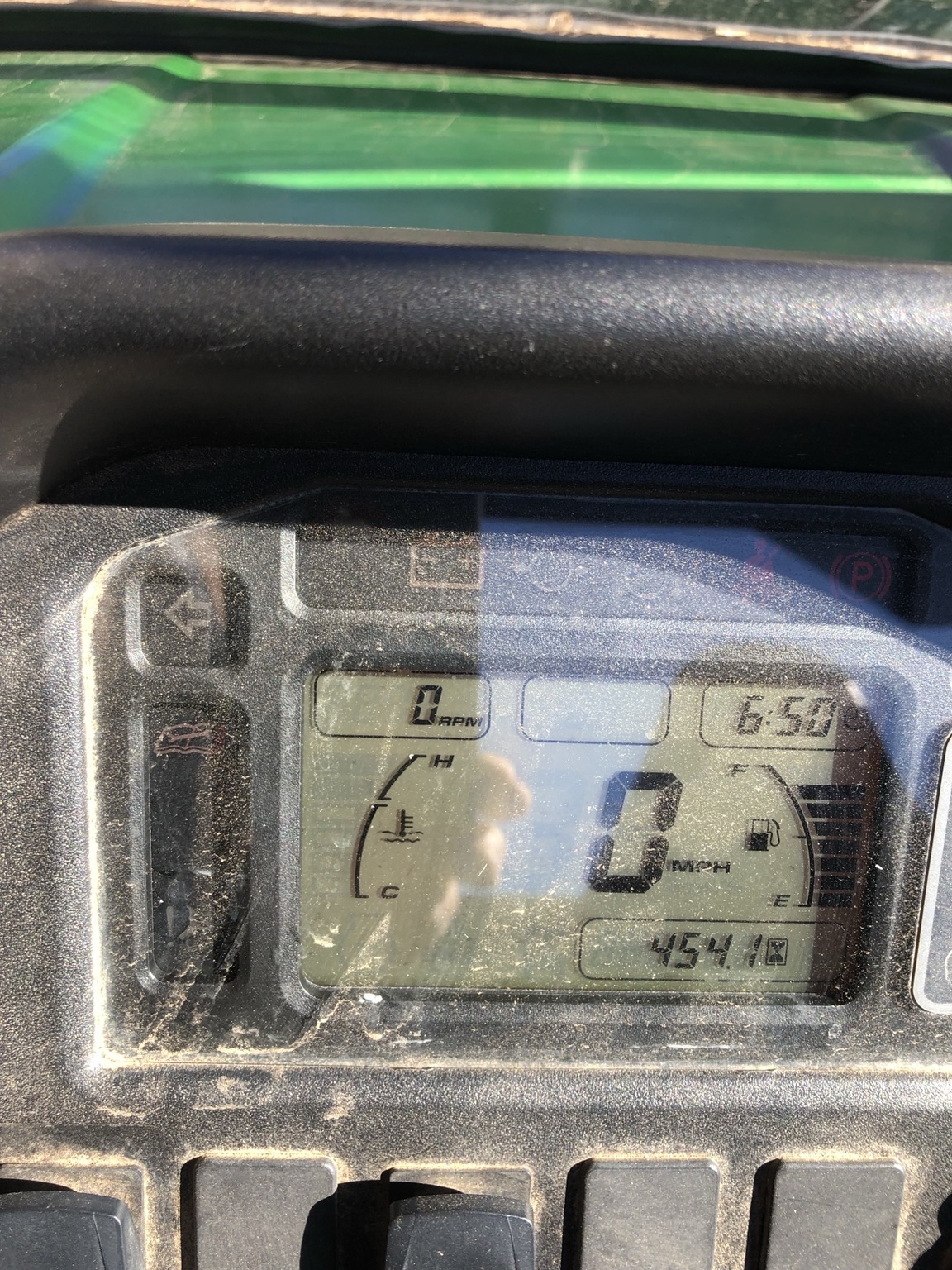 2014 John Deere XUV 825i Power Steering Image 6