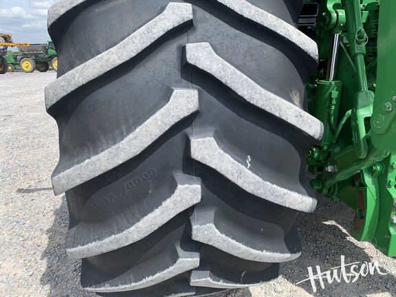 Photo of 2021 John Deere 8R 370