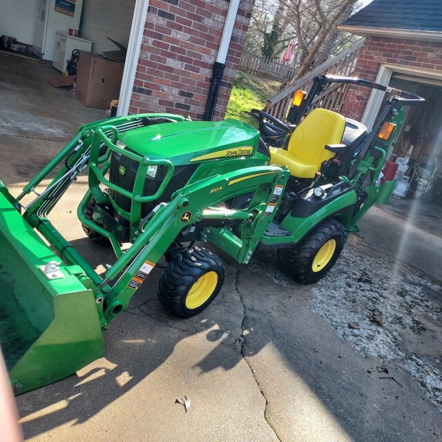 2019 John Deere 1025R Image 4