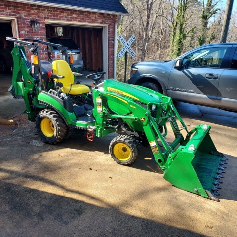 2019 John Deere 1025R Image 1