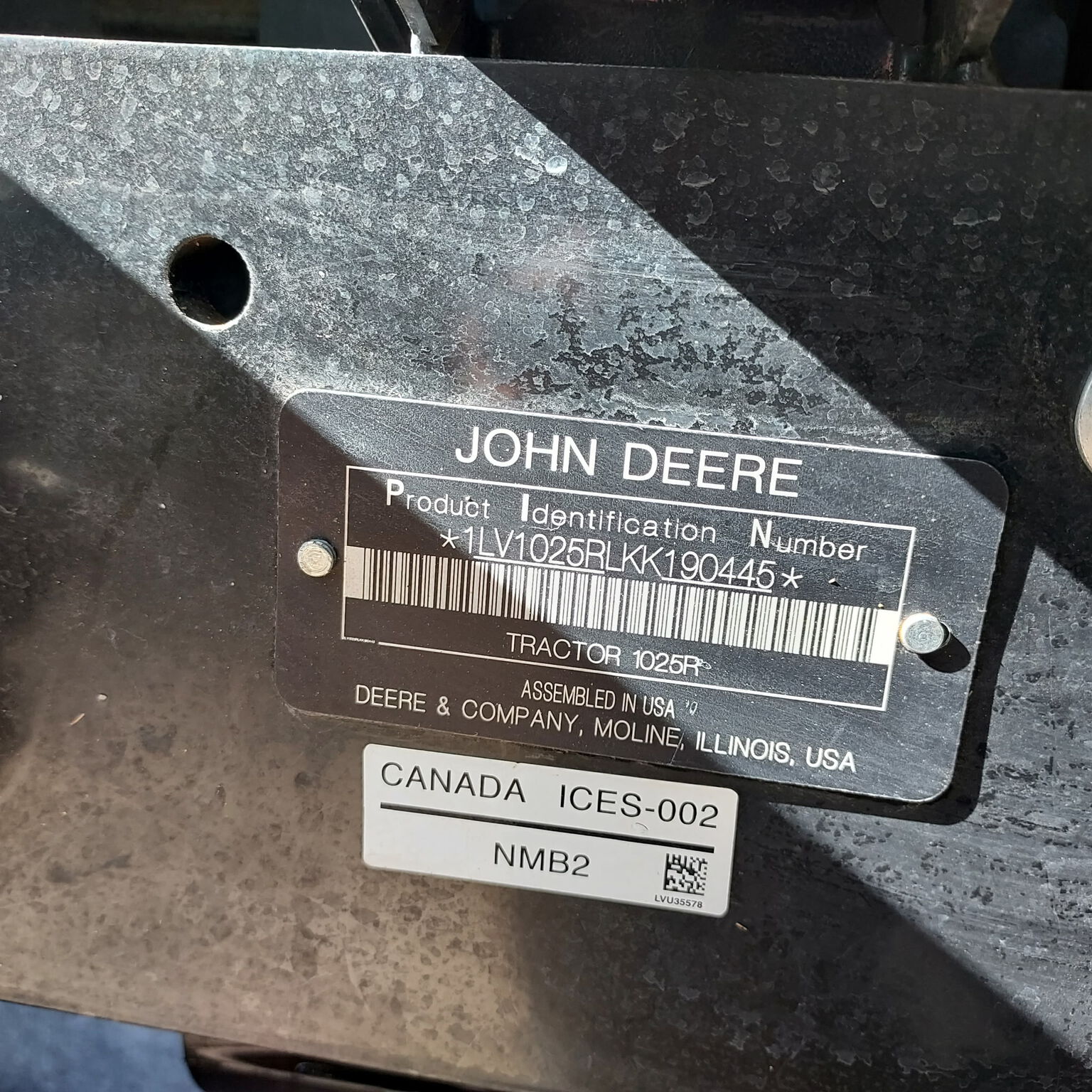 2019 John Deere 1025R Image 9