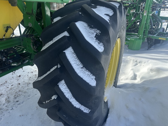 Used 2012 John Deere 1870 Air Drills and Seeders at Horizon Ag & Turf in Lloydminster, AB - Photo5