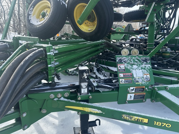 Used 2012 John Deere 1870 Air Drills and Seeders at Horizon Ag & Turf in Lloydminster, AB - Photo6
