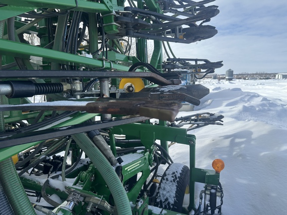 Used 2012 John Deere 1870 Air Drills and Seeders at Horizon Ag & Turf in Lloydminster, AB - Photo11