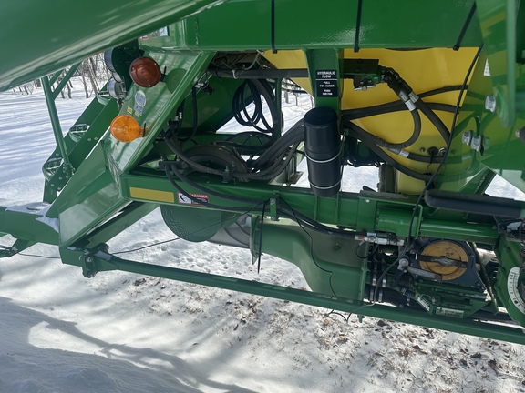 Used 2012 John Deere 1870 Air Drills and Seeders at Horizon Ag & Turf in Lloydminster, AB - Photo17