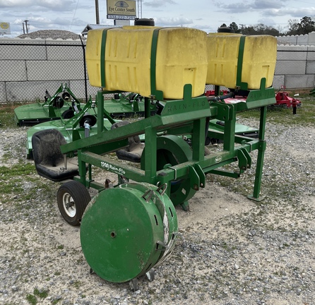 2015 John Deere 1200 Photo 1