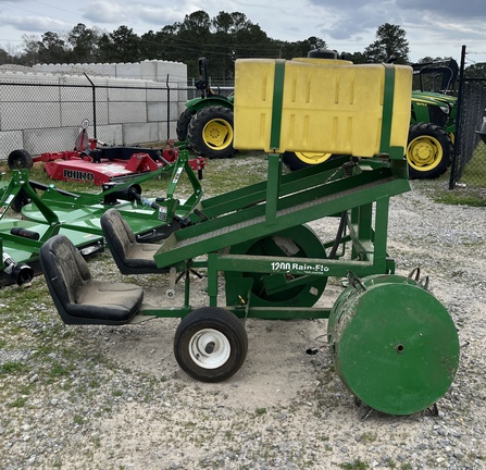 2015 John Deere 1200 Photo 2