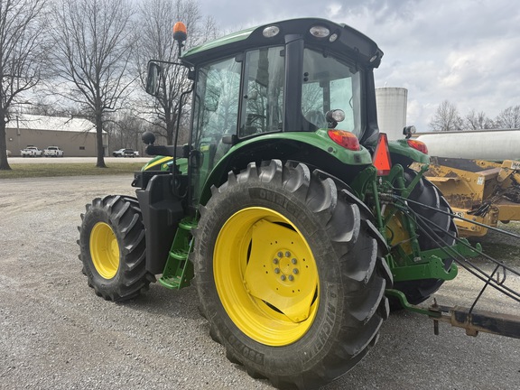 Photo of 2023 John Deere 6110M