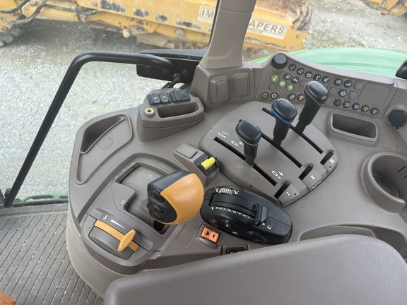 Photo of 2023 John Deere 6110M