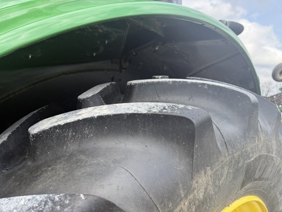 Photo of 2023 John Deere 6110M