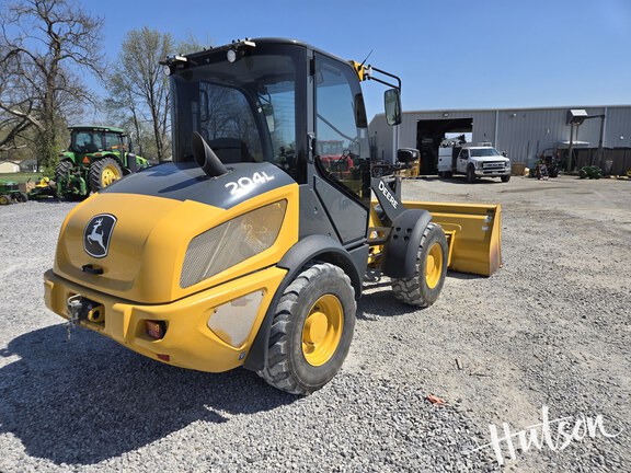 Photo of 2022 John Deere 204L