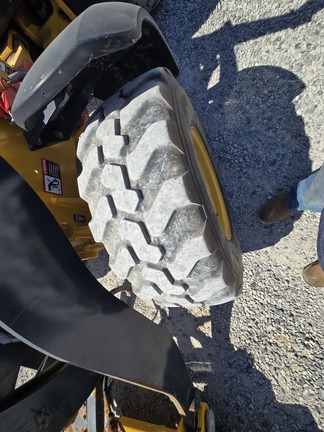 Photo of 2022 John Deere 204L