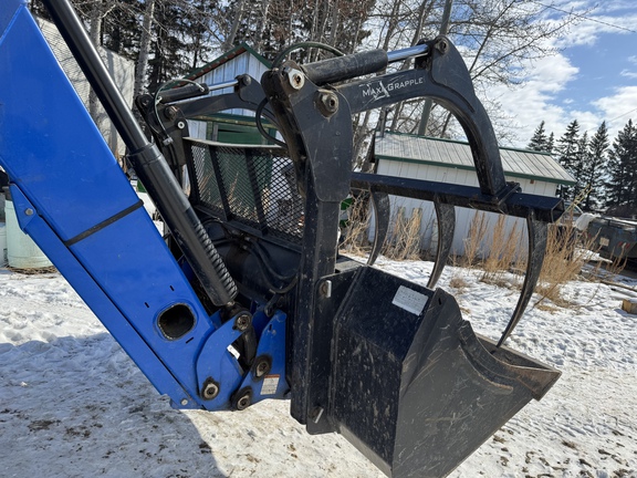 Used 2011 New Holland T7.235 Row Crop Tractors at Horizon Ag & Turf in Vermilion, AB - Photo8