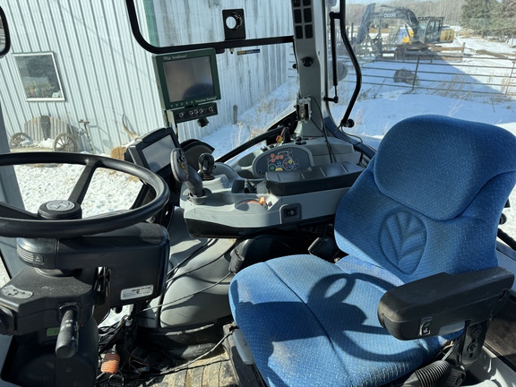 Used 2011 New Holland T7.235 Row Crop Tractors at Horizon Ag & Turf in Vermilion, AB - Photo13