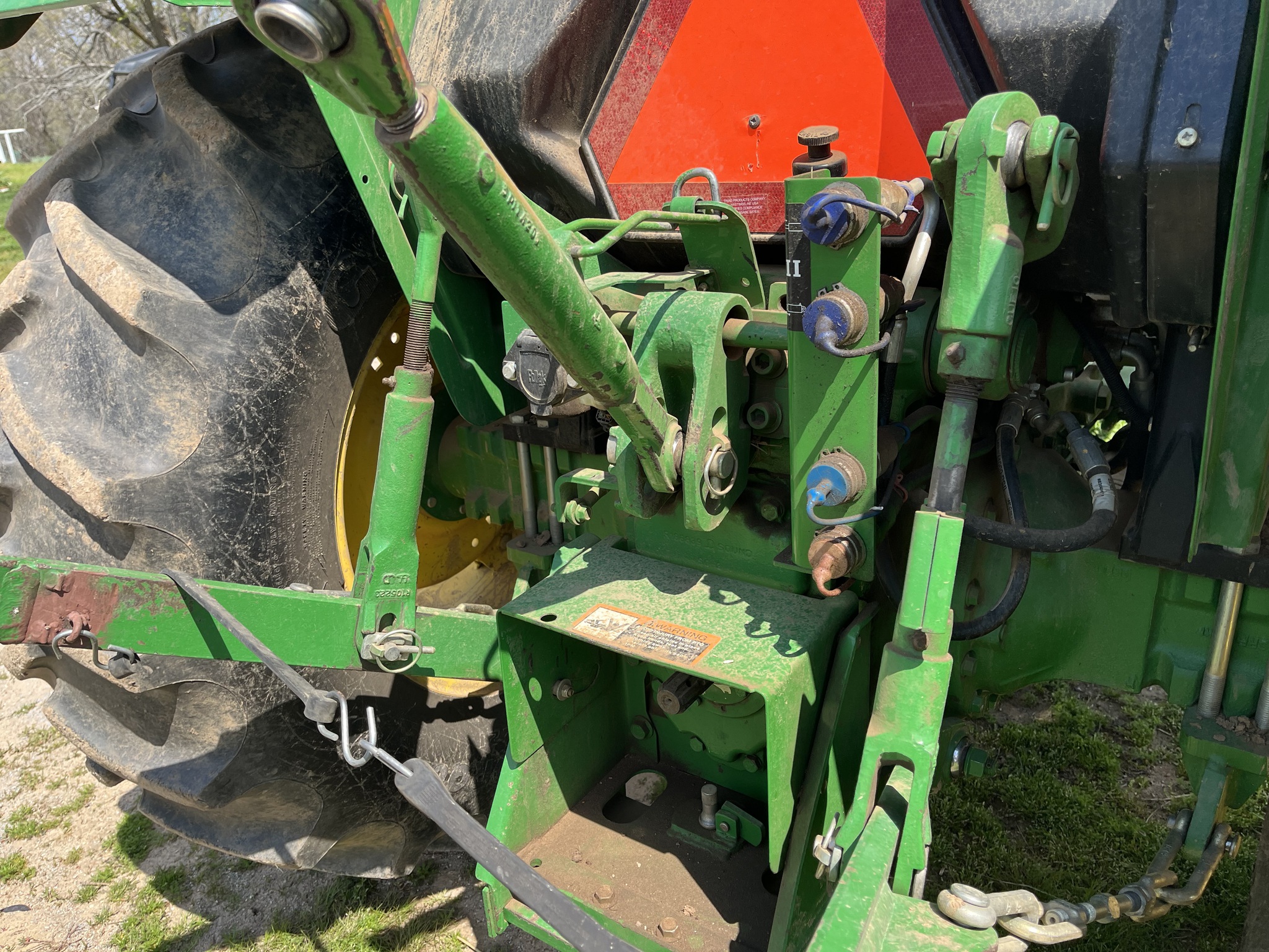  2011 John Deere 5075E at Heritage Tractor in Clinton, MO