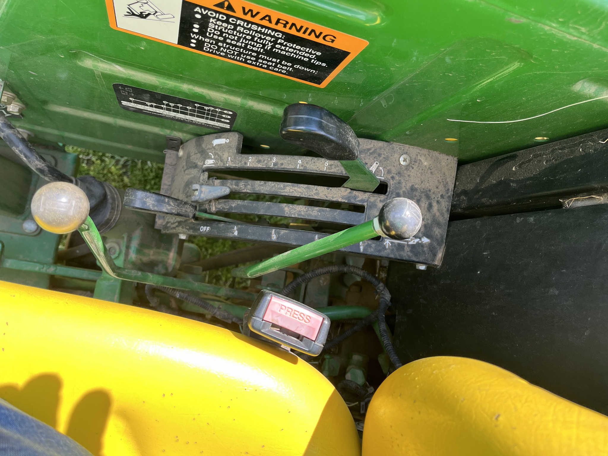  2011 John Deere 5075E at Heritage Tractor in Clinton, MO