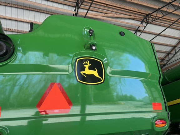 2024 John Deere S780
