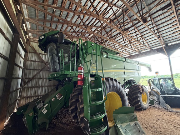 Photo of 2022 John Deere S780