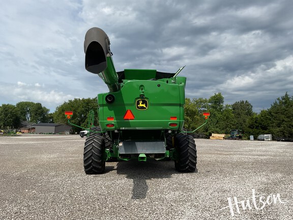 Photo of 2022 John Deere S780