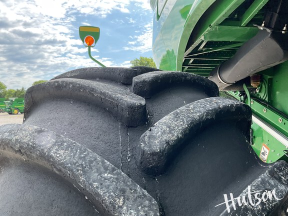 Photo of 2022 John Deere S780