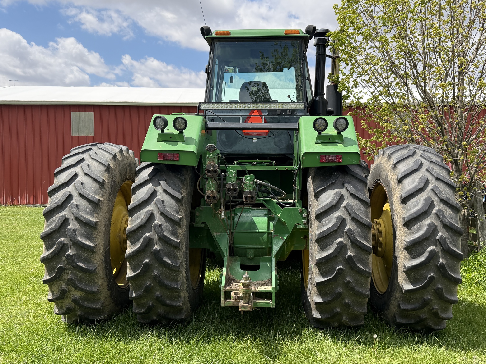 1996 John Deere 8770 Image 4