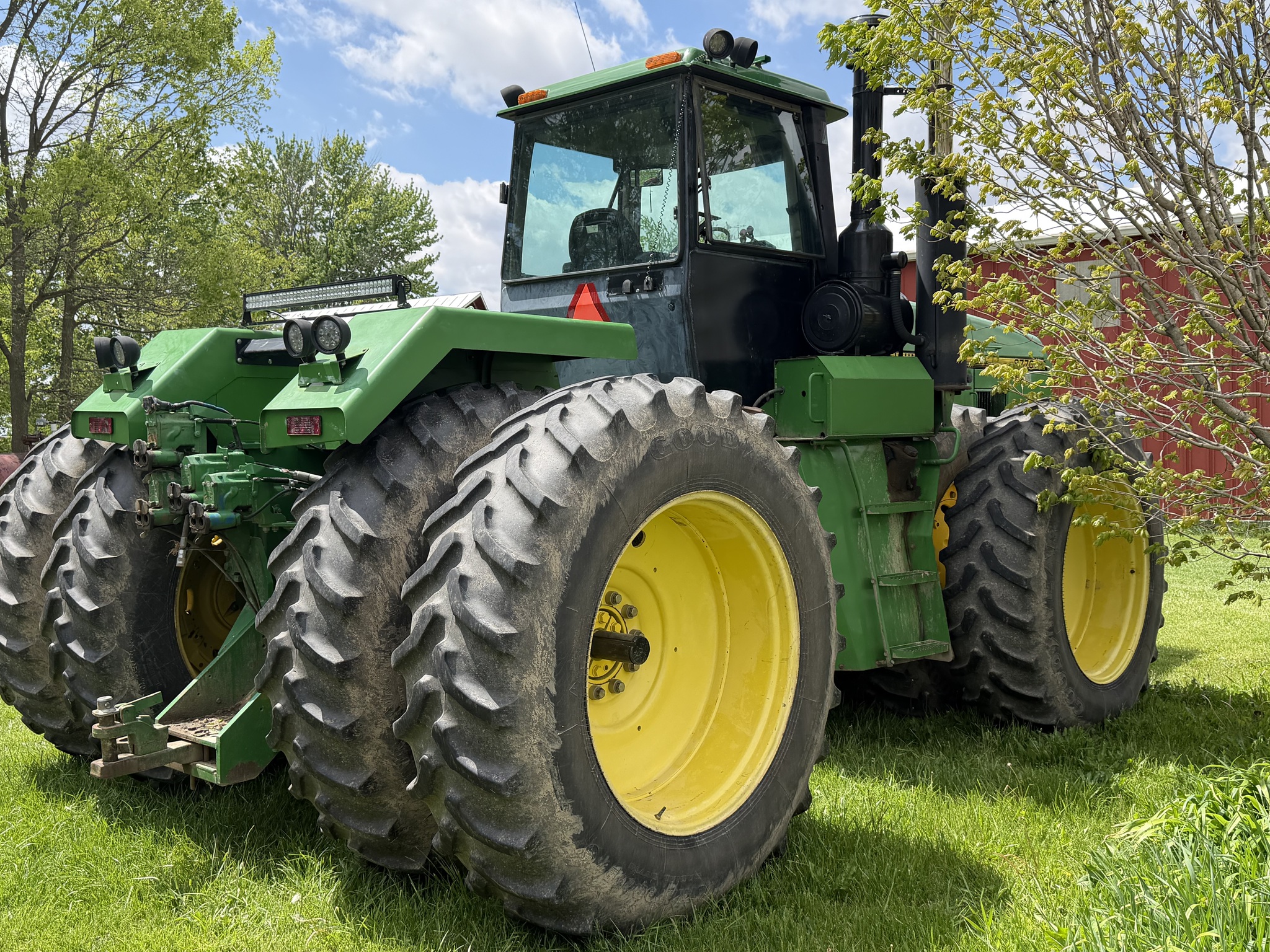 1996 John Deere 8770 Image 5