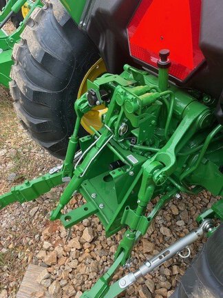 2025 John Deere 5075E-4