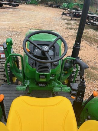 2025 John Deere 5075E-6