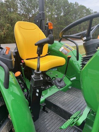 2025 John Deere 5075E-8