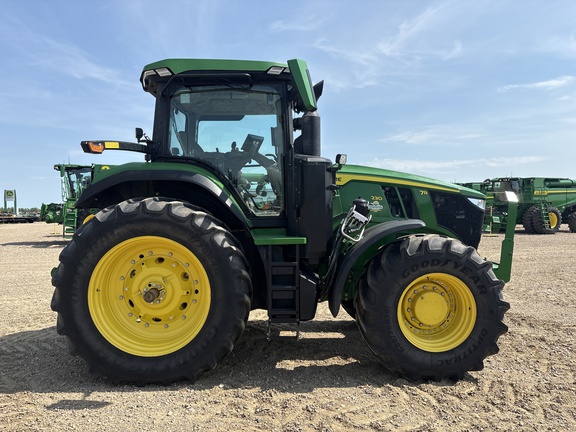 Used 2024 John Deere 7R 230 Row Crop Tractors at Horizon Ag & Turf in Lloydminster, AB - Photo4
