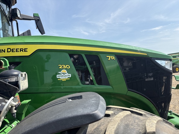 Used 2024 John Deere 7R 230 Row Crop Tractors at Horizon Ag & Turf in Lloydminster, AB - Photo5