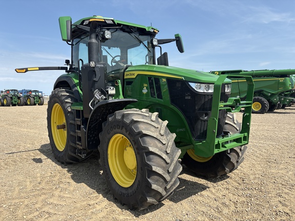 Used 2024 John Deere 7R 230 Row Crop Tractors at Horizon Ag & Turf in Lloydminster, AB - Photo3
