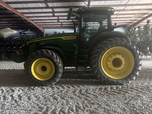 Photo of 2024 John Deere 8R 340